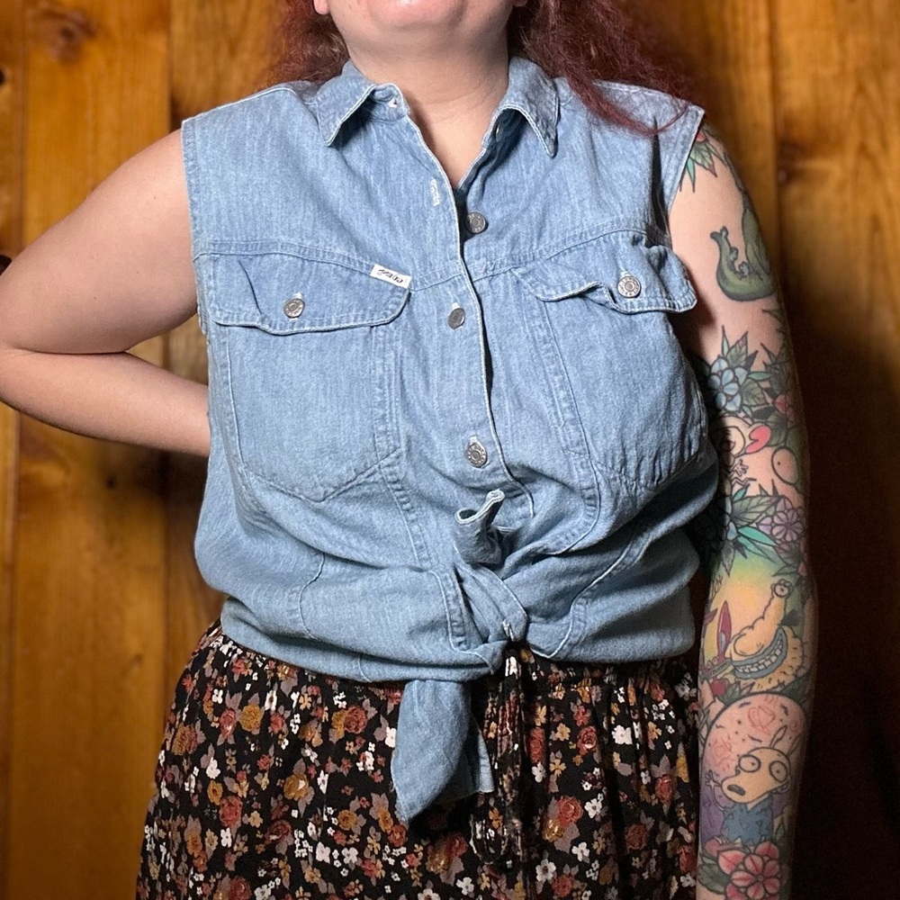 Vintage Guess Denim Sleeveless Button Down Top